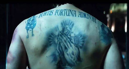 Татуировка Джона Уика на спине - новый тренд в мире татуировок