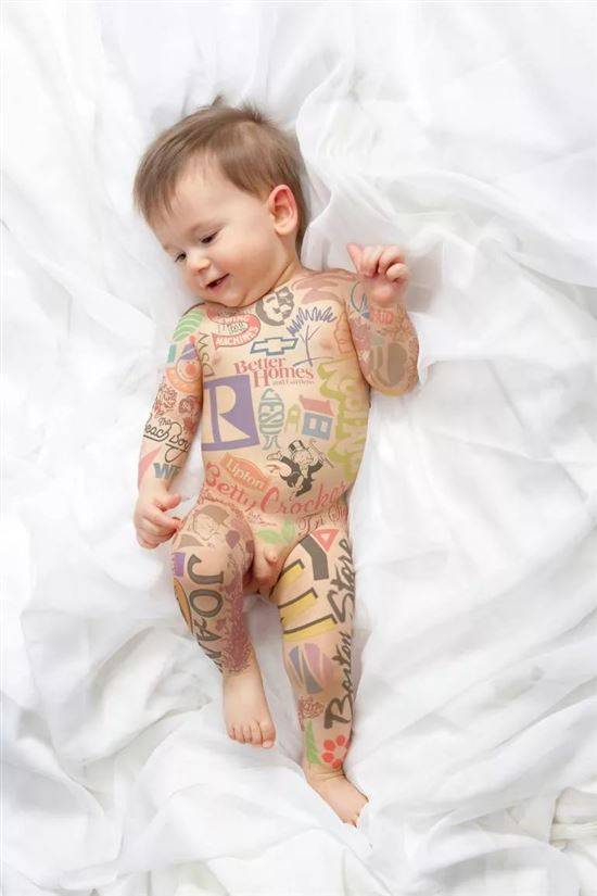 Тута на русском. Татуировки для детей. Ребенок в наколках. Тату для детей мальчиков. Татуированные дети.